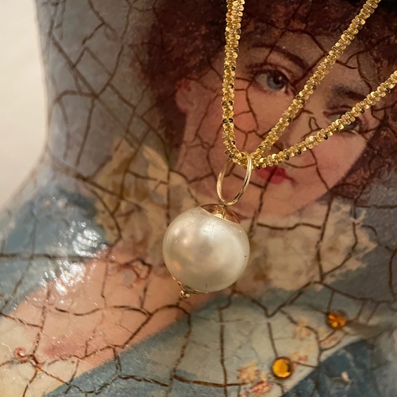 14kt solid gold 10mm round pearl charm pendant for earrings or necklace - Picture 2 of 7